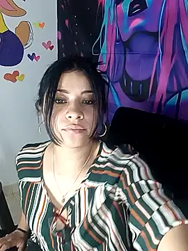 ValerieLove  online show from September 10, 2025, 7:46 pm