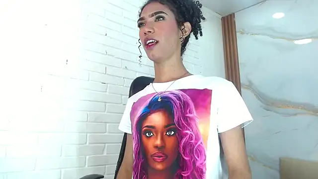 Penelopee Rouse online show from October 10, 2025, 7:36 pm