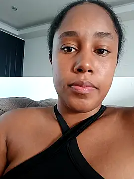 MoniqueMulberry online show from November 18, 2025, 7:06 pm