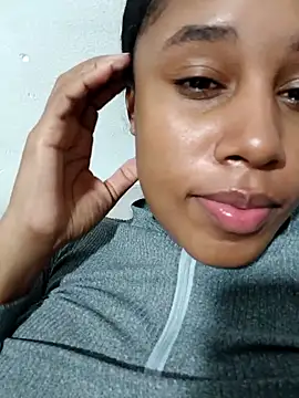 MoniqueMulberry online show from October 7, 2025, 8:48 am