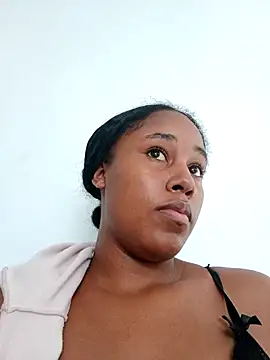 MoniqueMulberry online show from September 26, 2025, 7:43 pm