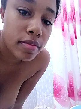 MoniqueMulberry online show from September 29, 2025, 6:24 pm