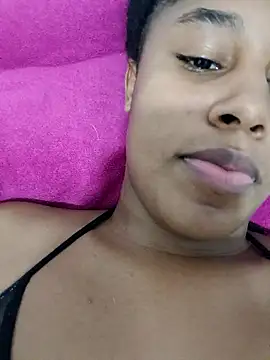 MoniqueMulberry online show from November 30, 2025, 6:30 pm