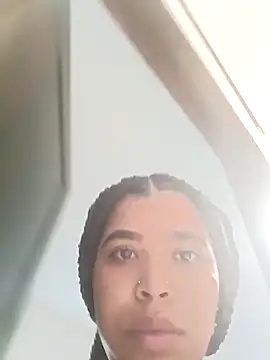 MadissonRizz online show from September 30, 2025, 5:19 pm