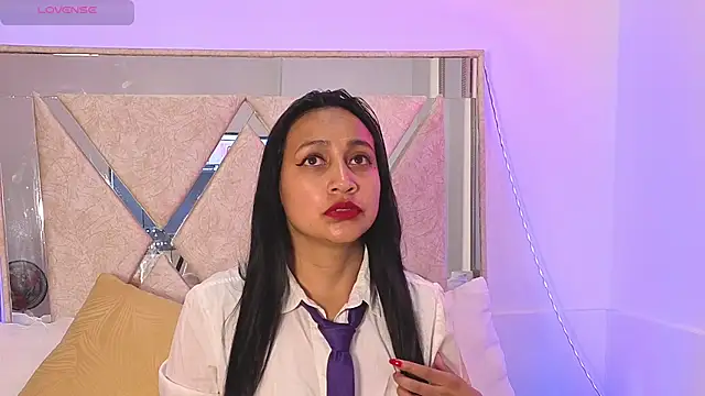 Anthonellacandy online show from October 30, 2025, 8:39 pm