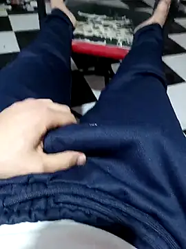 anis3g4 online show from February 24, 2026, 12:11 am