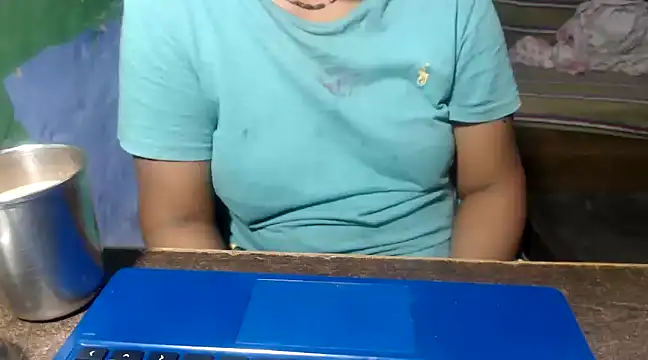 DearKimmi online show from March 5, 2025, 9:15 pm