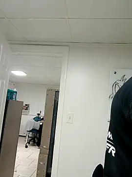 tripping385 online show from September 19, 2025, 8:29 am