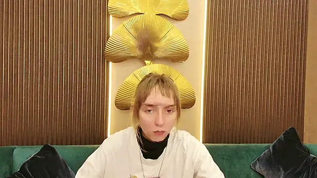 Beverly Gomes online show from October 2, 2025, 5:55 am