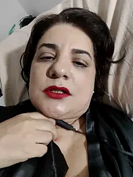 lucimarry48 online show from November 21, 2025, 11:48 pm