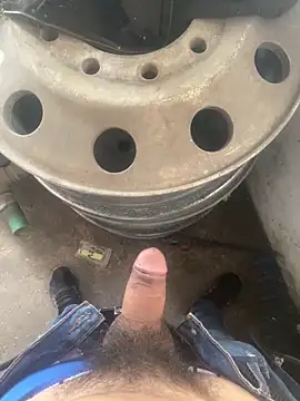 Chico031289 online show from April 7, 2026, 10:00 pm