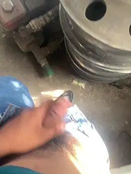 Chico031289 online show from April 17, 2026, 4:43 pm