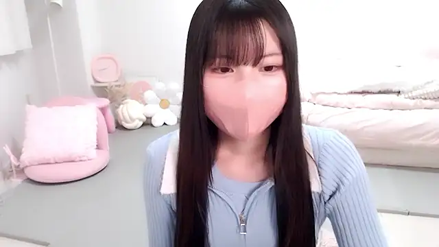 Snapshot of moka-neko chatting on November 7, 2025, 5:06 pm moka-neko online show from November 7, 2025, 5:06 pm