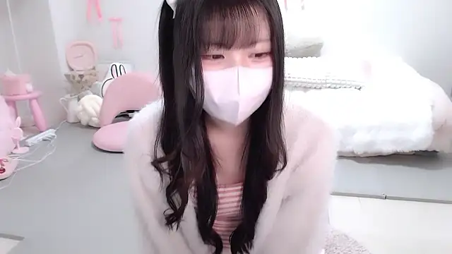 Snapshot of moka-neko chatting on November 30, 2025, 1:23 pm moka-neko online show from November 30, 2025, 1:23 pm