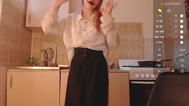 ohmycheryl online show from November 1, 2025, 10:47 pm