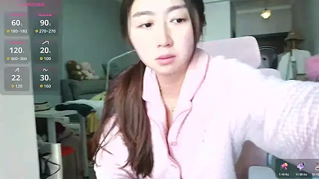 Snapshot of Diva_VVN chatting on January 9, 2026, 5:47 am Diva VVN online show from January 9, 2026, 5:47 am