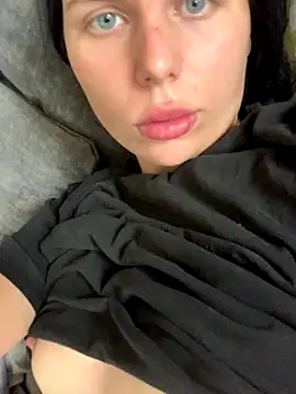 Snapshot of ksenia123 chatting on September 9, 2025, 10:36 am ksenia123 online show from September 9, 2025, 10:36 am