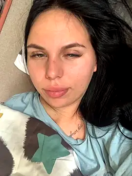 Snapshot of ksenia123 chatting on October 7, 2025, 9:32 am ksenia123 online show from October 7, 2025, 9:32 am