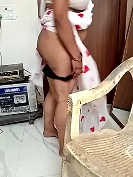 your favourite bhabhi online show from September 15, 2025, 5:19 am