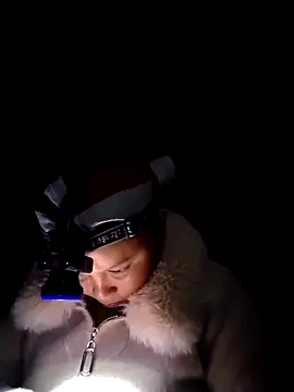 -Kitty-92 online show from November 26, 2025, 11:21 am