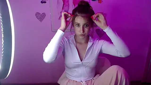 Milka kamila online show from September 17, 2025, 12:40 pm