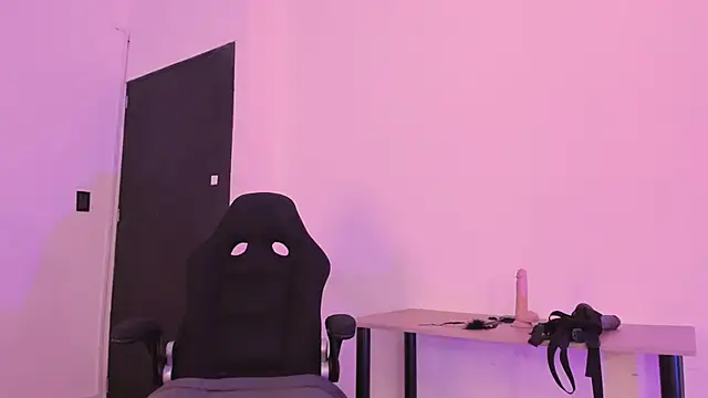 AnnaraLein online show from October 22, 2025, 3:28 am