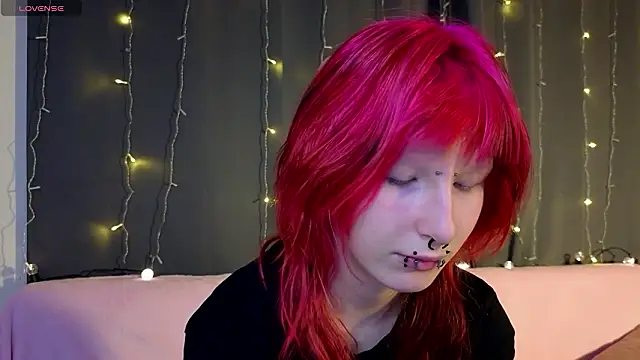 Snapshot of KandraCruser chatting on February 2, 2026, 9:14 pm KandraCruser online show from February 2, 2026, 9:14 pm