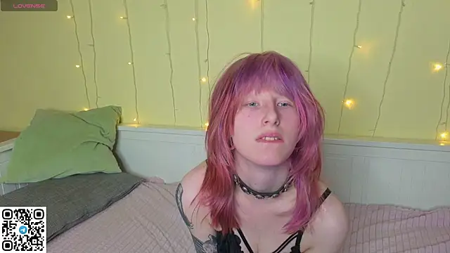 Snapshot of KandraCruser chatting on May 10, 2026, 8:11 pm KandraCruser online show from May 10, 2026, 8:11 pm