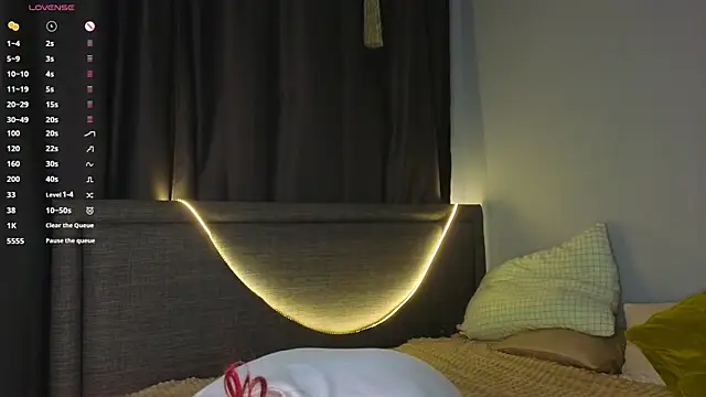 Snapshot of KandraCruser chatting on January 17, 2026, 8:12 pm KandraCruser online show from January 17, 2026, 8:12 pm