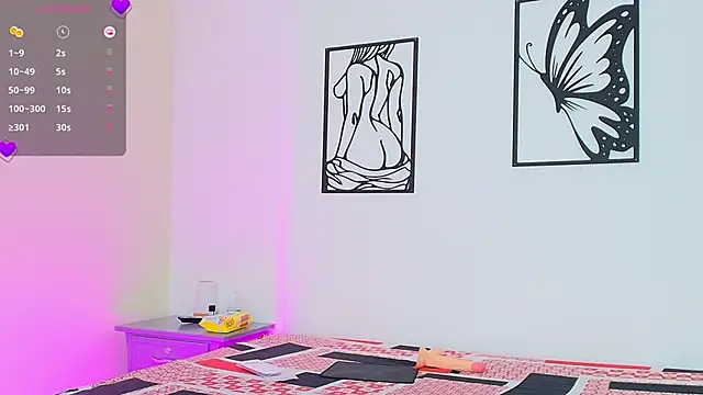 DARELYN REED  online show from September 23, 2025, 8:05 pm