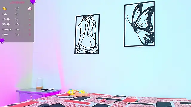 DARELYN REED  online show from September 26, 2025, 7:43 pm