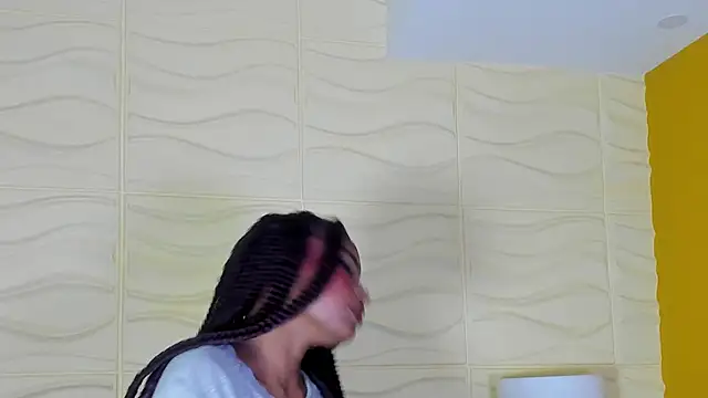 SophiaBloss online show from September 17, 2025, 3:41 am