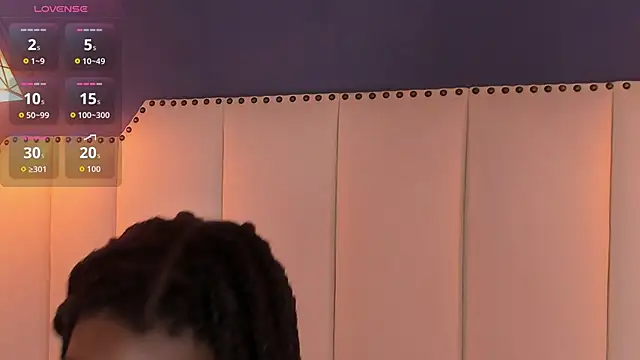 SophiaBloss online show from October 12, 2025, 4:03 am