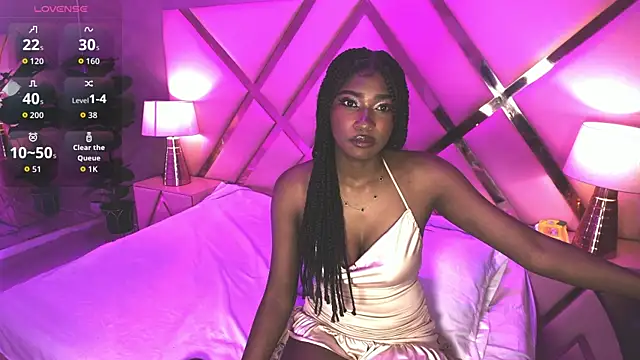 SophiaBloss online show from November 14, 2025, 3:54 am