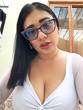 Monse--145 online show from October 1, 2025, 2:10 pm