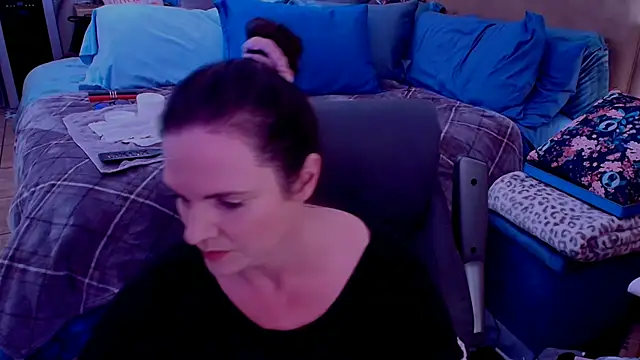 ninajaymes online show from April 16, 2026, 12:22 am