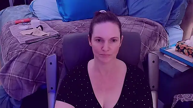 ninajaymes online show from February 21, 2025, 1:33 am