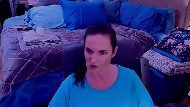 Snapshot of ninajaymes chatting on May 4, 2026, 9:39 pm ninajaymes online show from May 4, 2026, 9:39 pm