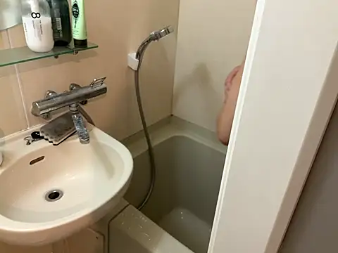 Snapshot of Nakadashi-kun chatting on October 26, 2025, 12:16 pm Nakadashi-kun online show from October 26, 2025, 12:16 pm