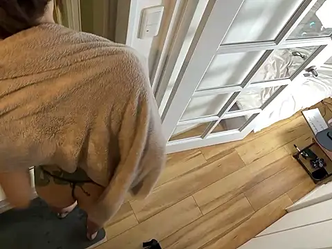 Snapshot of Nakadashi-kun chatting on October 16, 2025, 4:15 pm Nakadashi-kun online show from October 16, 2025, 4:15 pm