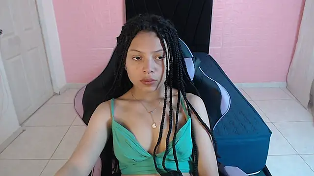 Snapshot of EIVIY1609 chatting on December 1, 2025, 1:56 pm EIVIY1609 online show from December 1, 2025, 1:56 pm