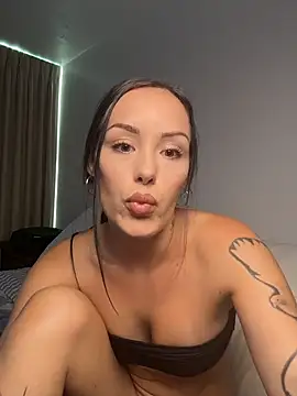 Snapshot of gardenxrose chatting on November 27, 2025, 2:45 am gardenxrose online show from November 27, 2025, 2:45 am