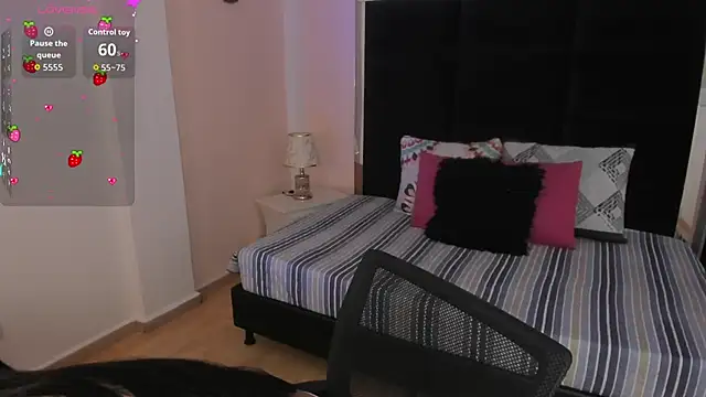 AvaScott  online show from October 27, 2025, 5:36 pm