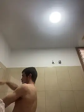 Elcanaarion29 online show from December 1, 2025, 10:38 am