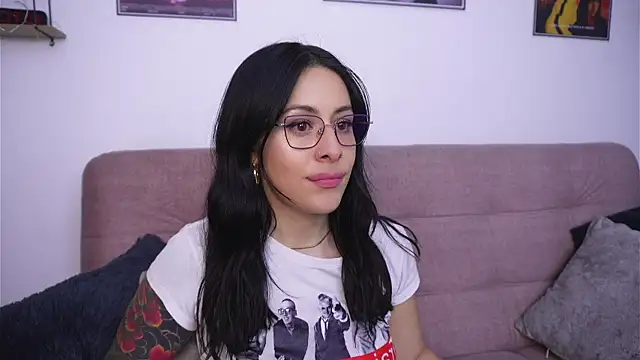 SophiieCumsx online show from June 26, 2026, 3:01 am