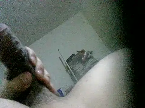 Snapshot of LuispingonX69 chatting on June 22, 2026, 12:16 am LuispingonX69 online show from June 22, 2026, 12:16 am