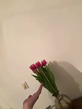 SophiiaStarr online show from February 6, 2026, 6:59 pm