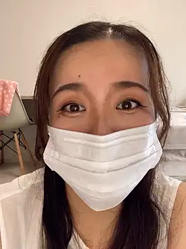 NATSUMI00 online show from September 24, 2025, 5:58 am