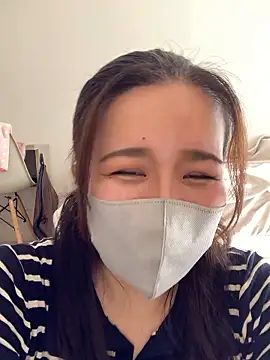 NATSUMI00 online show from September 30, 2025, 5:35 am