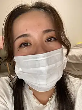 NATSUMI00 online show from October 15, 2025, 12:35 pm